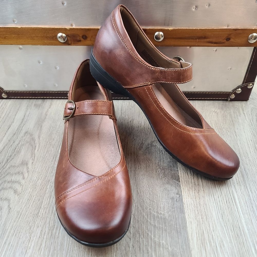 NWOB Dansko Fawna Mary Jane Chestnut Burnished Calf Leather Shoes size 9